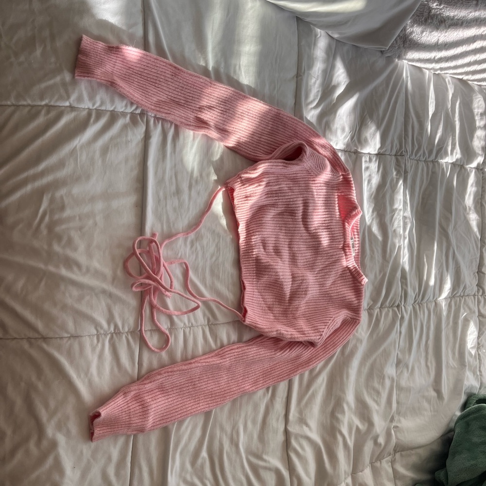 Adika xs-s, pink criss cross ribbed knit top